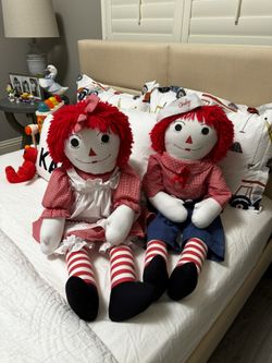 Collectible Raggedy Ann & Andy Dolls