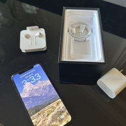 iPhone 11 Pro - 256gb - ATT - Unlocked - Mint