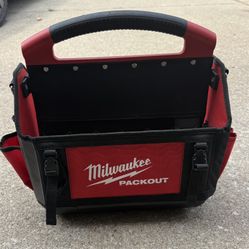 Milwaukee  PACKOUT  Tool Bag.