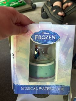 Disney Frozen snow globes musical  (broken? Water evaporation or leak. Fixer upper?)