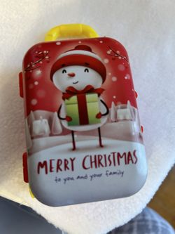 Elfie’s New Suitcase Prop For Your Elf On The Shelf