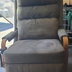 POWER LIFT RECLINER 