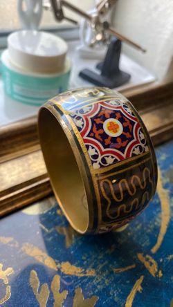American Eagle Alabesque design 3”Bracelet.