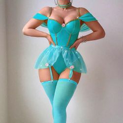 Costume