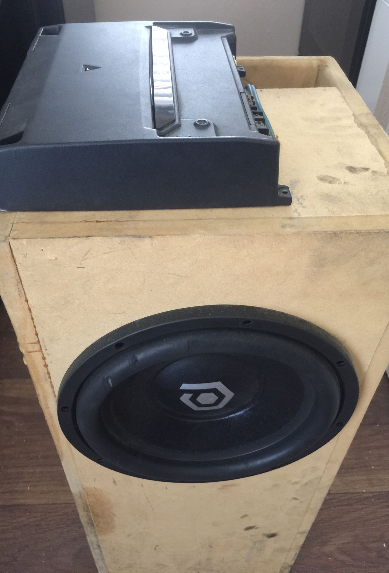 KAC9105D Class D Mono Power amplifier 1800w (Kenwood) 12” single