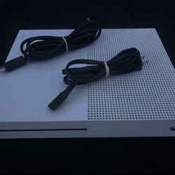 Xbox One S - Excellent Condition