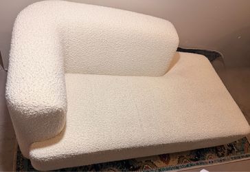 💥need it gone ASAP 💥CB2 Terrain Ivory Bouclé Daybed (Lawson-Fenning)