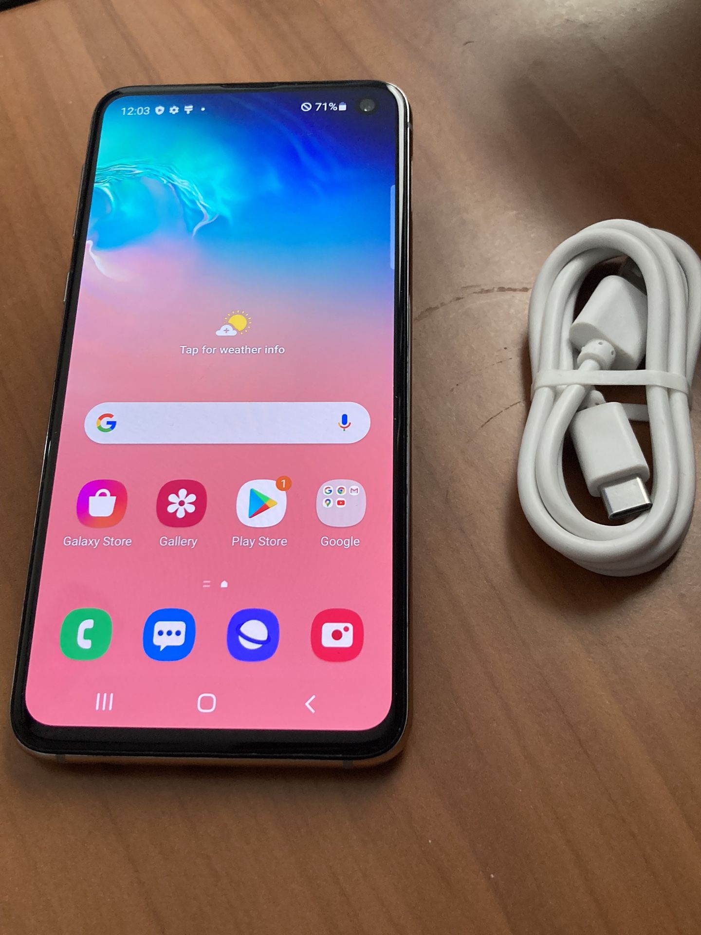 Samsung Galaxy S10e 128gb. Like New And Unlocked! No tax