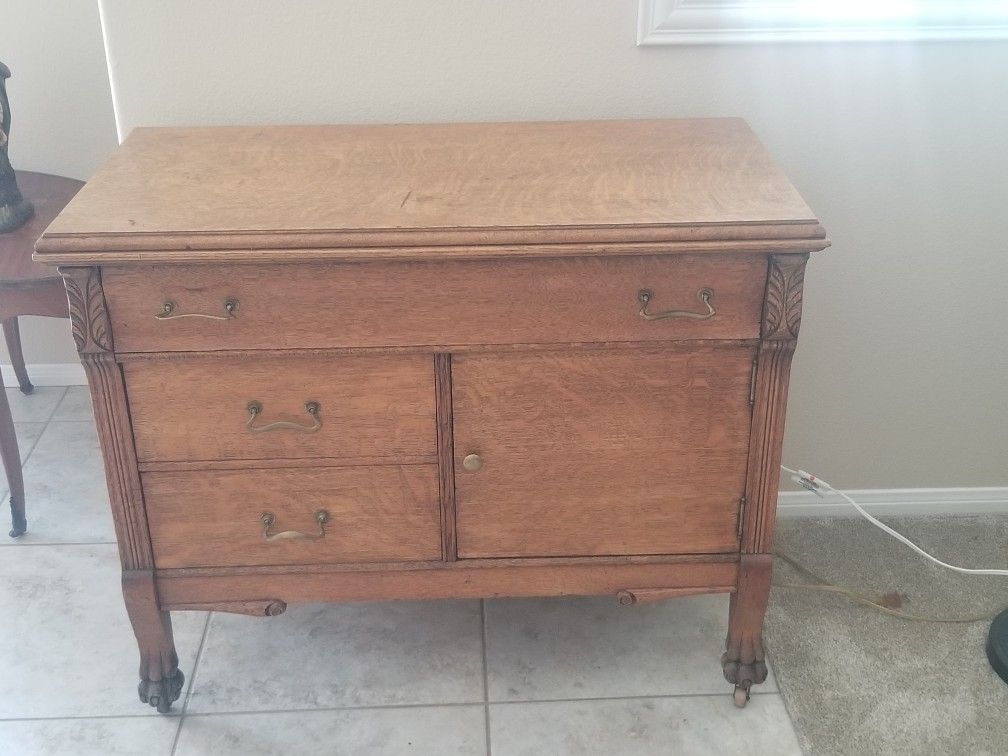 Tiger Oak Dresser