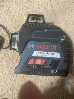 BOSCH GLL3-330CG 200 Ft -LASER LEVEL