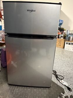 Whirlpool 3.1 cu ft Mini Refrigerator Stainless Steel WH31S1E for sale