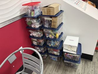 Cake Toppers and Tubs