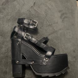 YRU 7 Inch Nighcall Heels