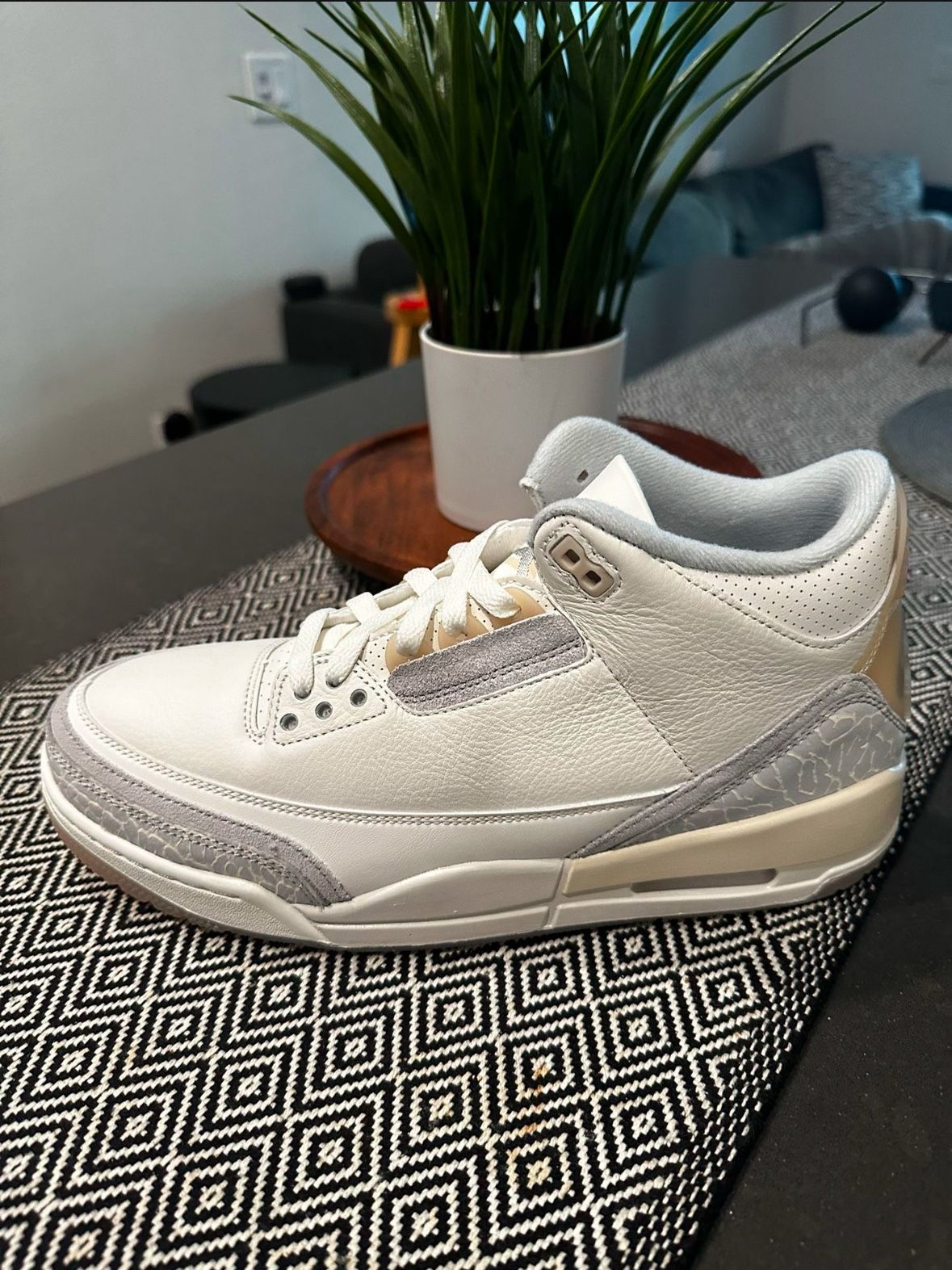 Jordan 3 Ivory