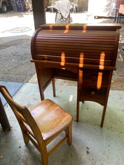Kids Desk with Chair
