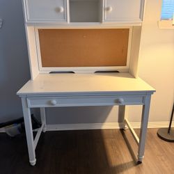 Kid’s Desk