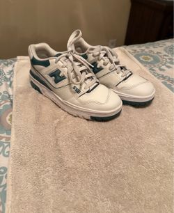 New Balance Women’s Shoes Size 6