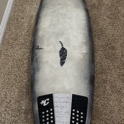 🏄‍♂️ Chilli A2 EPS Surfboard 6’0” – FCS II Carver Fins + Leash Included