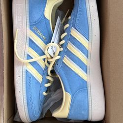 HANDBALL SPEZIAL Adidas new tags.   Location 