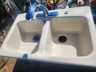 Kohler Sink and Faucet