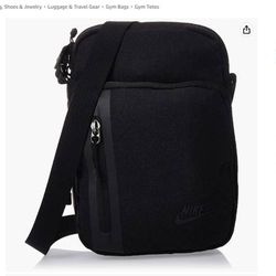 Nike Small Items Bag. All black. Basically new! 

