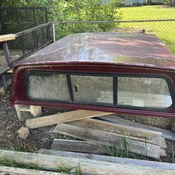  Camper/truck Shell