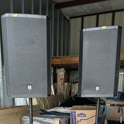Pair Of Amplified Speakers & Tripods - Priced To Sell!