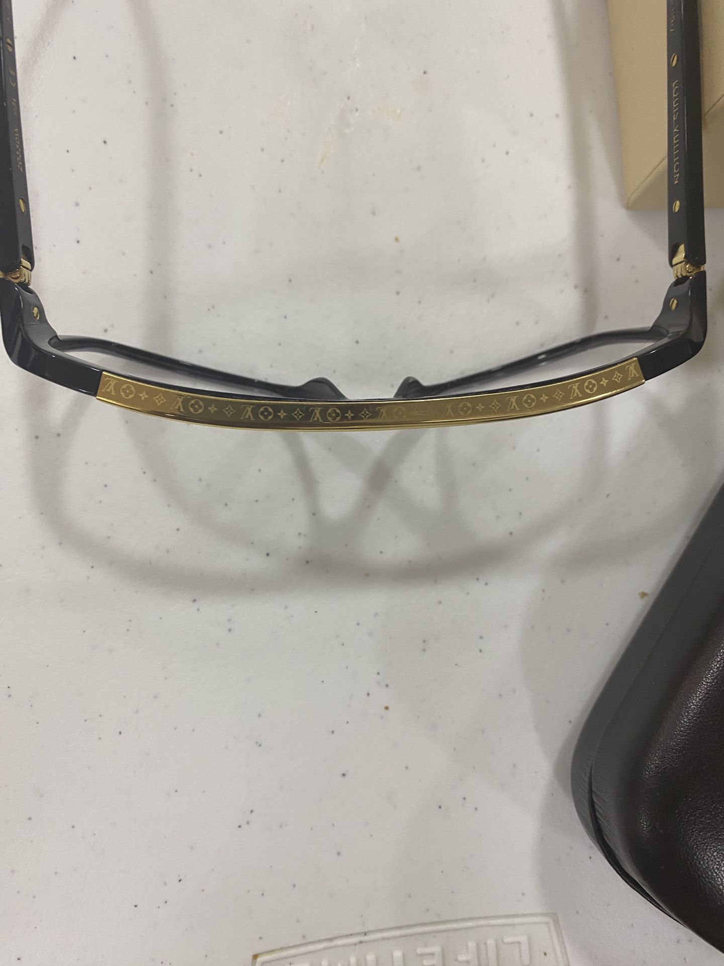 Louis Vuitton Evidence Sunglasses for Sale in Bronx, NY - OfferUp