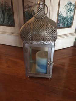 Candle holder (with door)