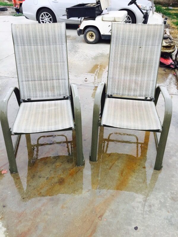 Sillas para el patio for Sale in Nuevo, CA - OfferUp