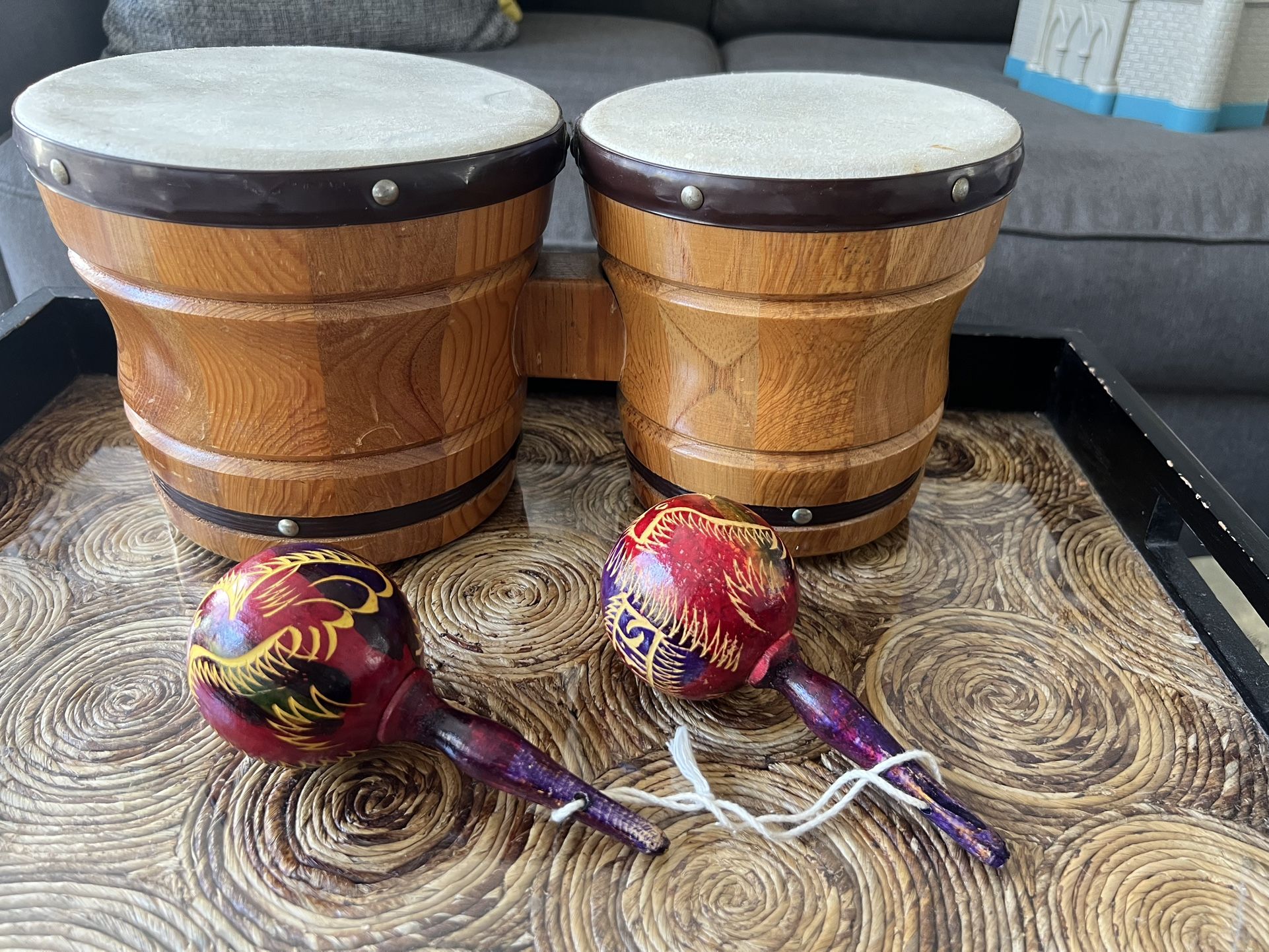 Maracas/wooden Drums