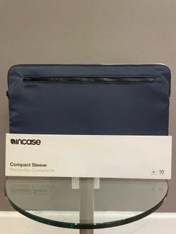 16” MacBook Pro Laptop Compact Sleeve Case