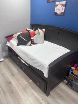 Day bed