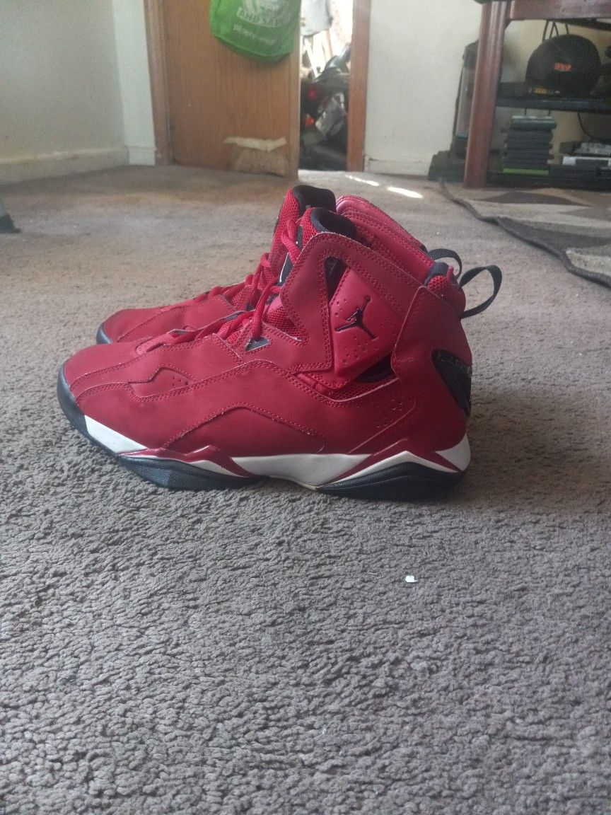 Jordan 6's Size 10 And A Half