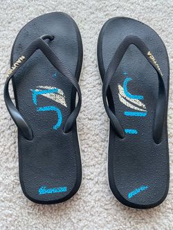 Nautica Size 11 Black Flip Flops