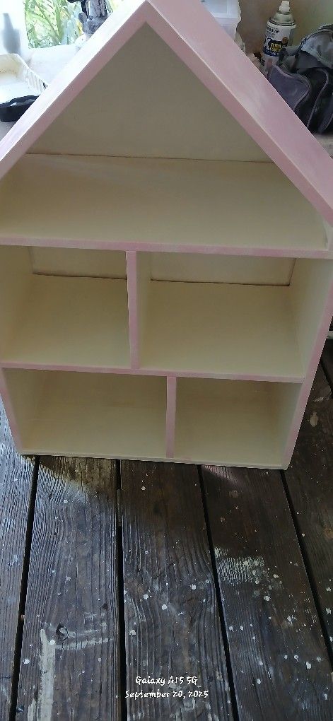 Dollhouse Bookshelf