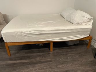 Queen Bed Set — $50
