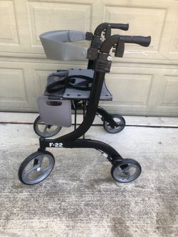F-22 Carbón Fiber Rollator