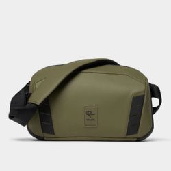 NOMATIC PETER MCKINNON CAMERA SLING BAG 8L