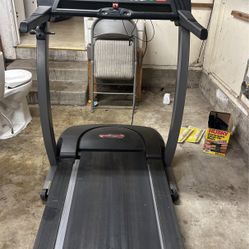Pro Form 520i  Treadmill 