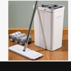 $14 brand, new mop, set Seaworld area never used