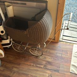 ANTIQUE STROLLER