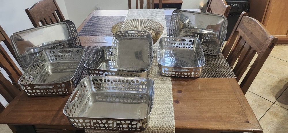 6 Large And 1 Medium Metal Containers Trays