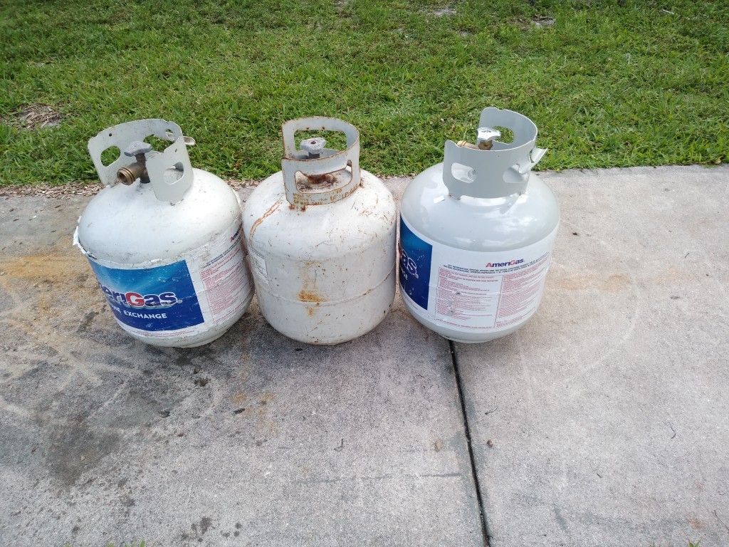 BBQ propane tank 20 each for Sale in Hollywood, FL OfferUp