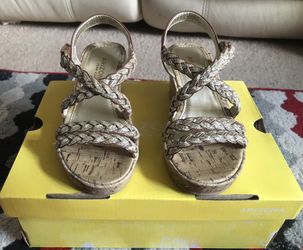 AZ Girls Wedge Size 11