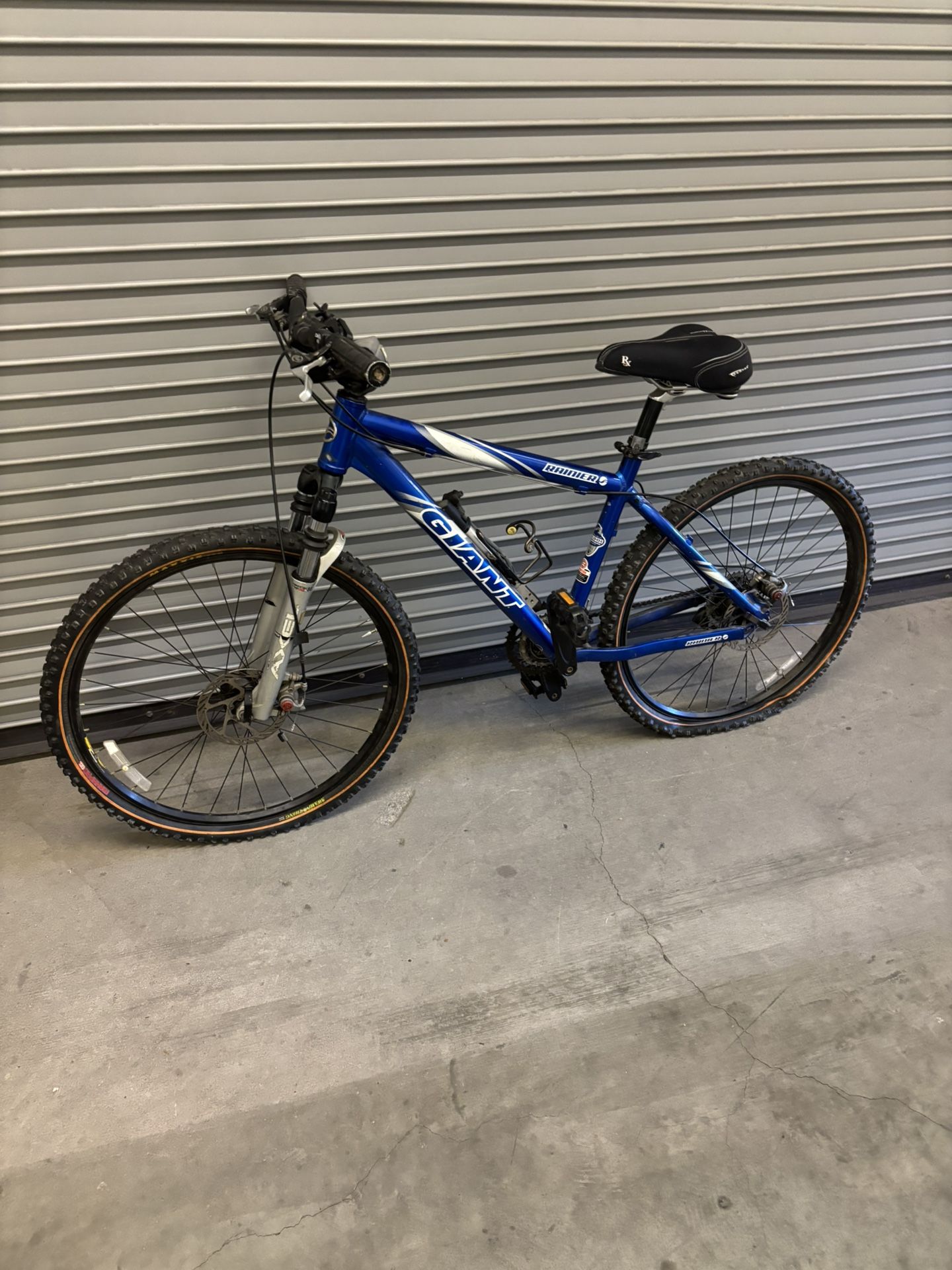 Giant Rainer Medium Mountain Bike