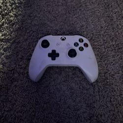 Xbox one controller (ONLY)