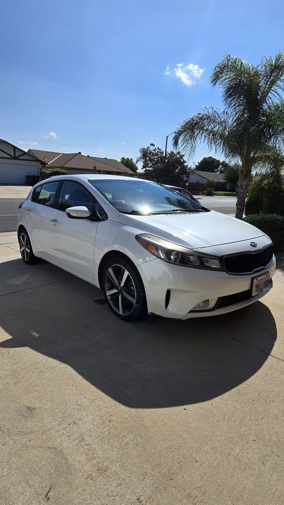 2017 KIA Forte5