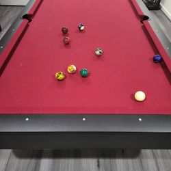 Pool table 