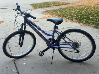 Huffy 24" Rock Creek Mountain Bike, Fits Riders 58" - 70", Purple, Adult, Women's